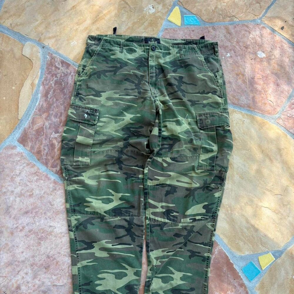 Redhead-clothing Men's Green and Khaki Trousers